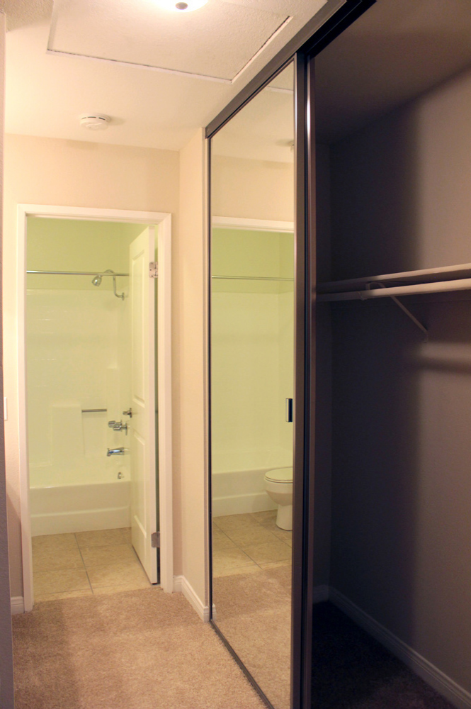 This 2x1 bedroom 13 photo can be viewed in person at the Rose Pointe Apartments, so make a reservation and stop in today.